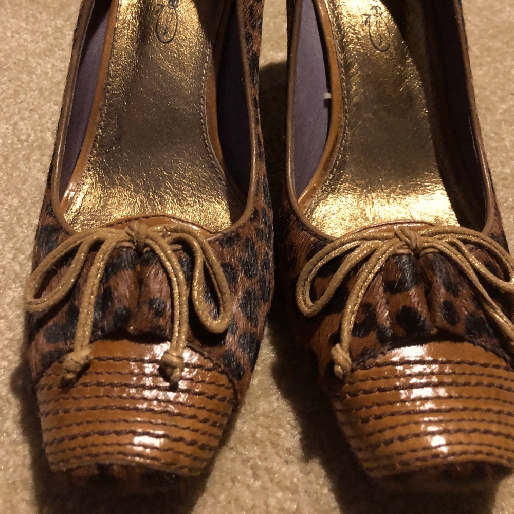 Luna Rosa by Pazzo woman’s pump size 6
